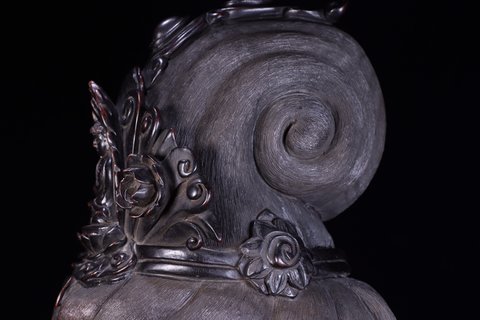 紫檀|回流：老紫檀木雕观音头像。