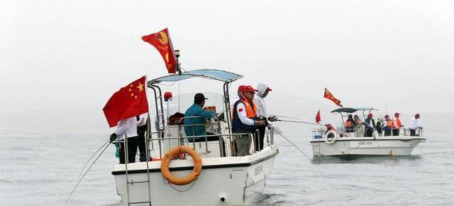 海南|钓鱼人在囧途！海南9名男子租船远海垂钓，眼看着船只爆炸沉没