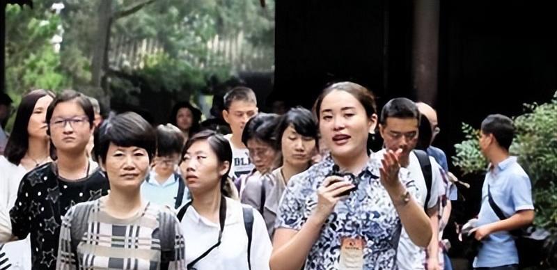 导游|跟团旅游，到了饭点为什么导游就会“悄悄”离开，都去干啥了？