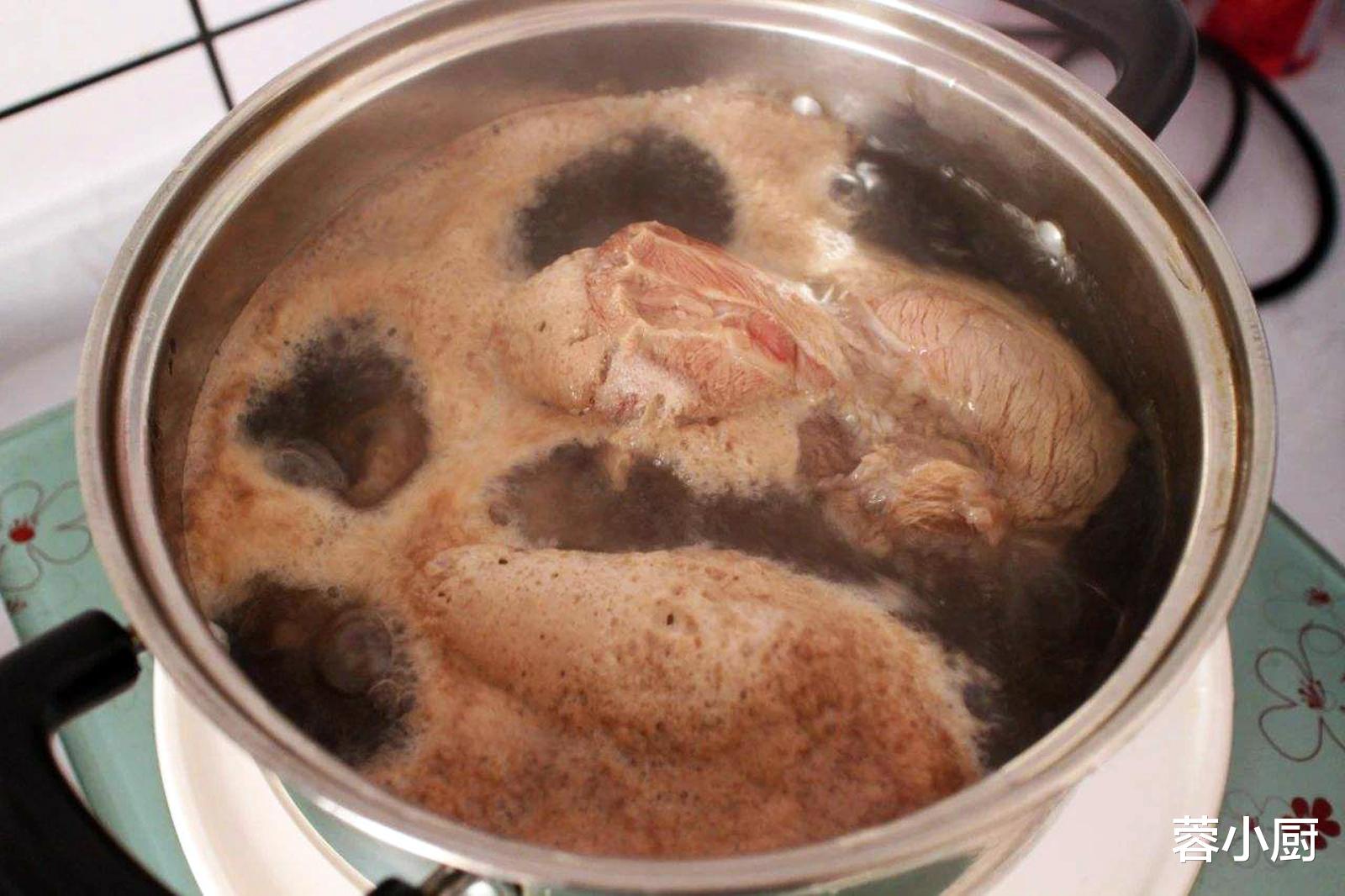 立春养生，饮食宜“少酸辣多辛甘”，2菜2肉2果要多吃，安稳过春