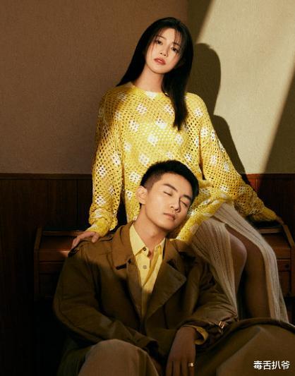 陈妍希|陈晓和陈妍希疯狂撒糖，两人合体拍恩爱大片，甜蜜对视羡煞旁人