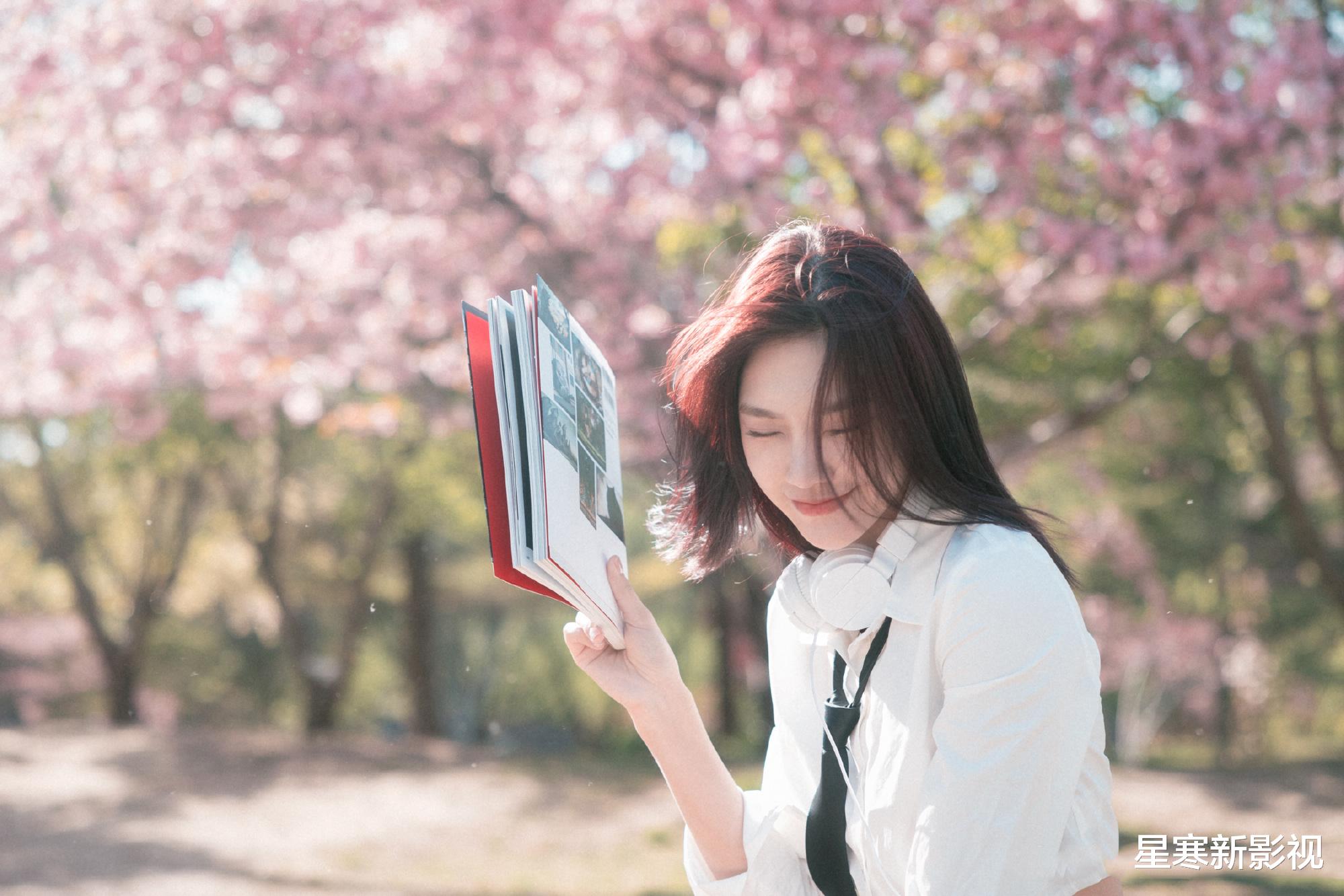 女孩|点燃我温暖你:本是为张婧仪而来,却被这个酷飒的摇滚女孩圈粉了