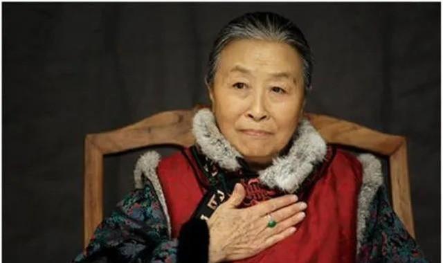 表情包|“丑娘”张少华因病去世，唯一的儿子考入清华，未来可期！