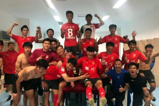 中乙|绝望了！28岁无球踢，试训一次5000，王子豪很困惑：还能坚持下去吗
