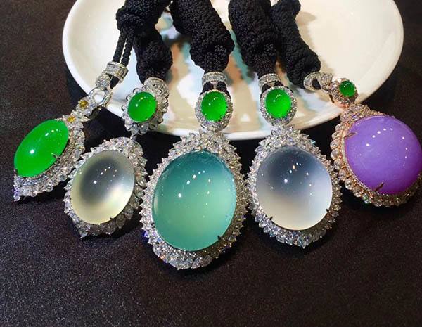 翡翠|「四会」，一座翡翠毛货爱好者来了就走不出去的城市。