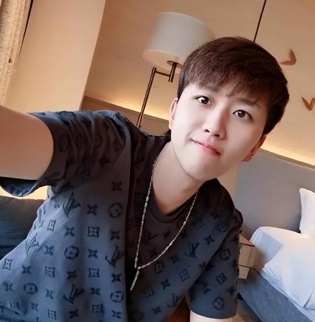 王境泽|“真香男孩”王境泽,出名一年后“销声匿迹”,他究竟去哪了?