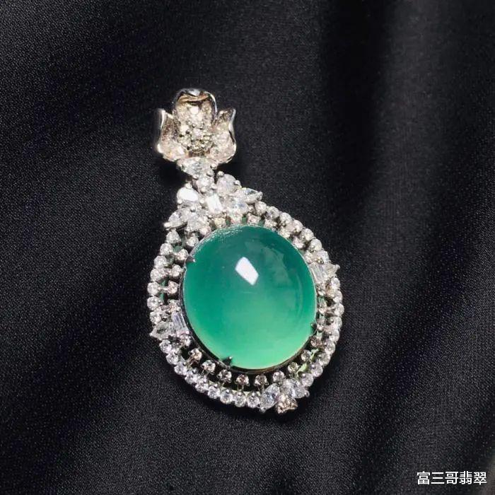 翡翠|翡翠新手不知道怎么选翡翠？5大要素带你入门