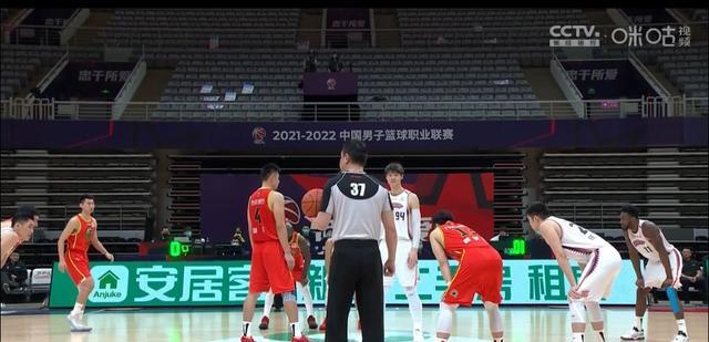 上海队|琼斯大两双被罚下，冯莱砍下24+20，上海队94-81终结吉林9连胜