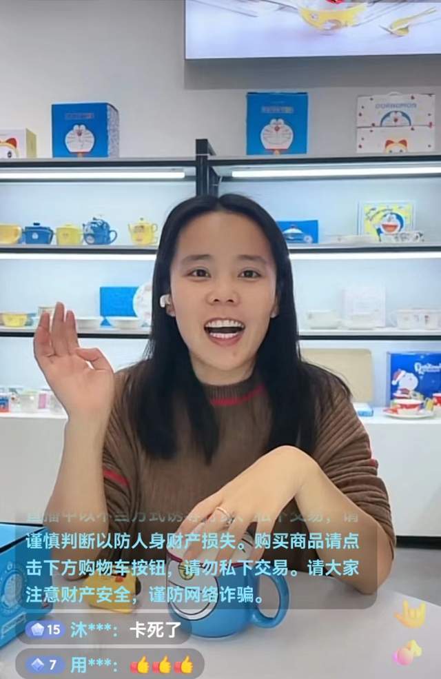 心疼熊磊?姚策堂嫂称看磊磊推叉车拉货太心疼,泪水止不住的流