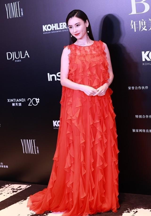 章子怡|张柏芝胖点挺好看，和章子怡同框显嫩，好气质写在脸上