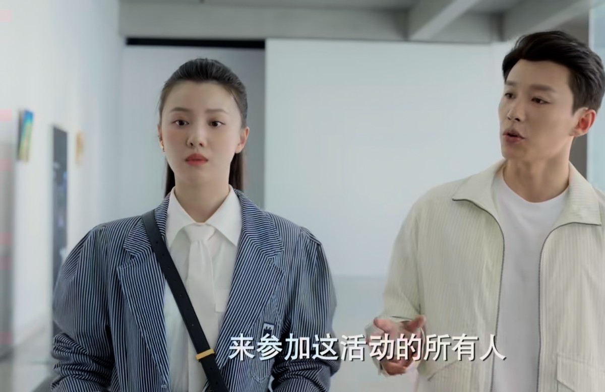 玫瑰之战|玫瑰之战:叶勤勤露出真面目,三处伏笔暗示她才是本剧的狠角色