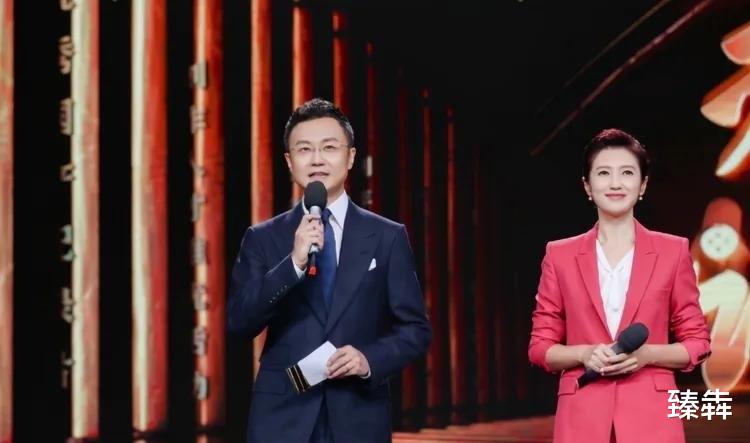 刚强|“主持人”刚强:一婚娶了蒋虎前妻,坚持做丁克,因爱43岁得一子