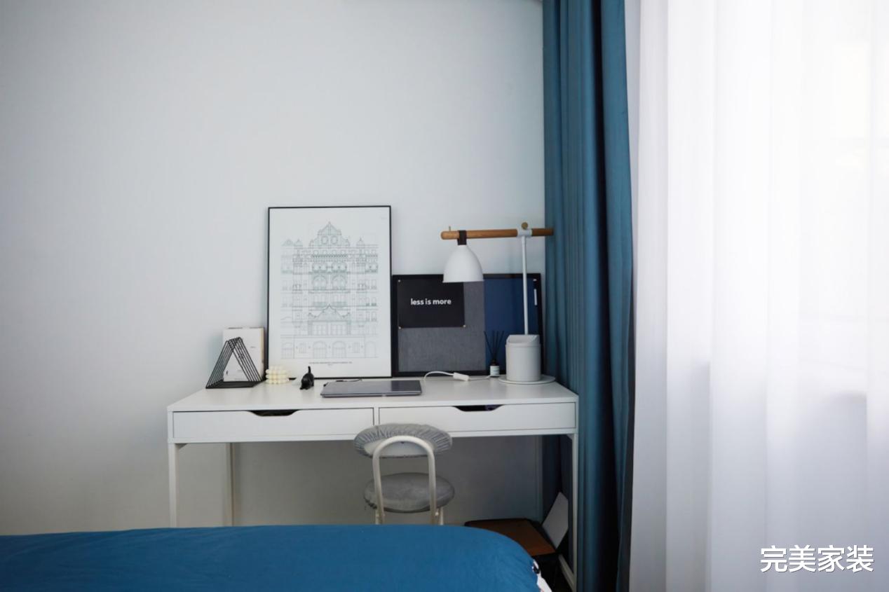 80㎡小户型巧用迷人蓝,看看80后小夫妻的家,装修的太有品味了