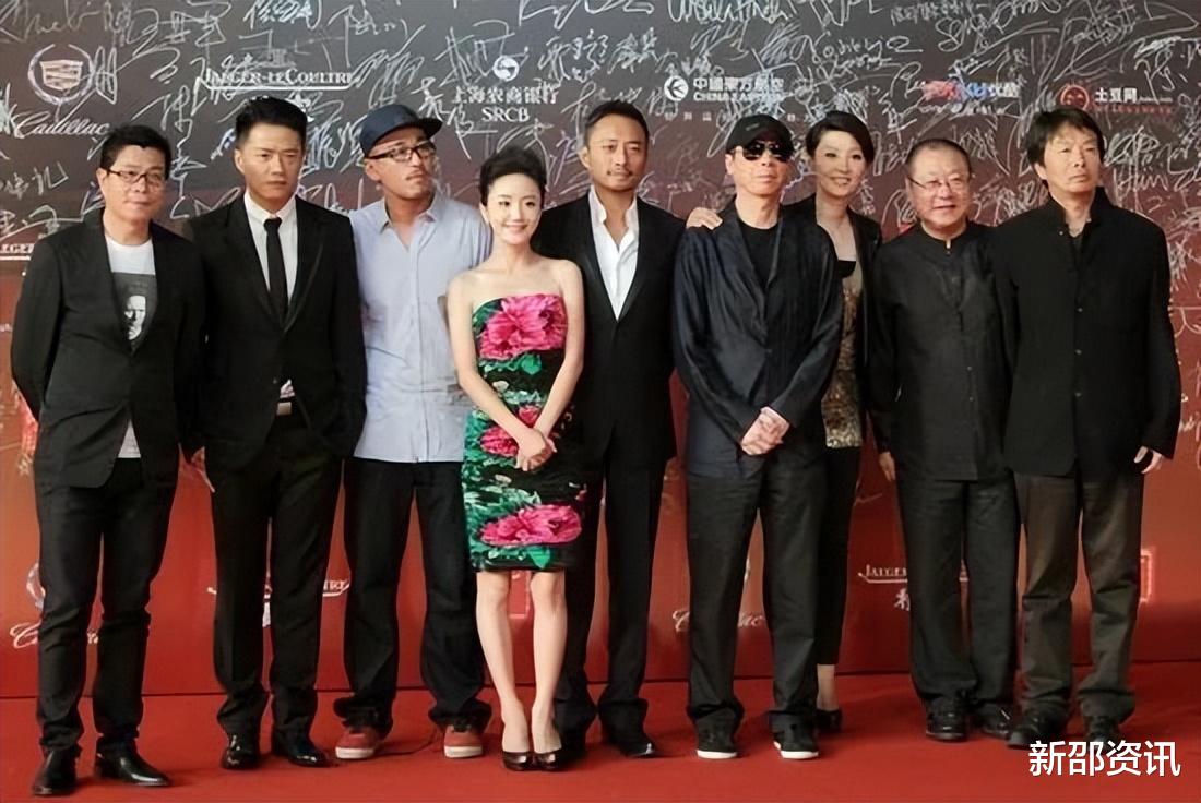 阿娇|娱乐圈7位小个子女星，拍戏得踩高跷、垫苹果箱，最娇小的仅1米53