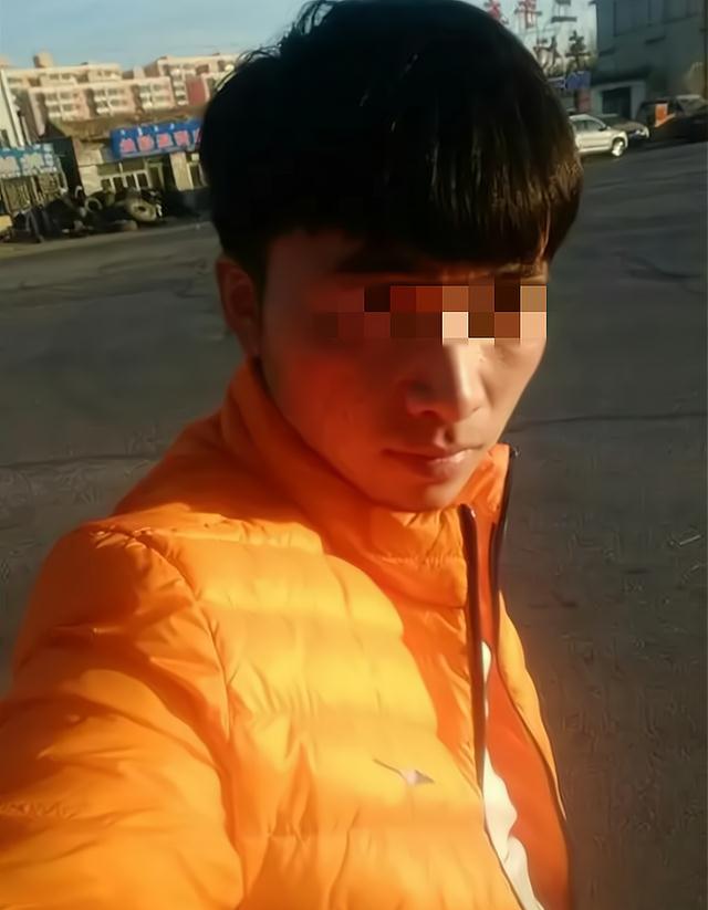 案例:小伙偷看邻居大姐洗澡,被绑电线杆上示众,心理失衡酿悲剧