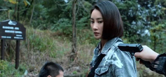 扫黑风暴|《扫黑风暴》遭遇劲敌?郑业成陷入卧底风云,张天爱前任扮相吸睛