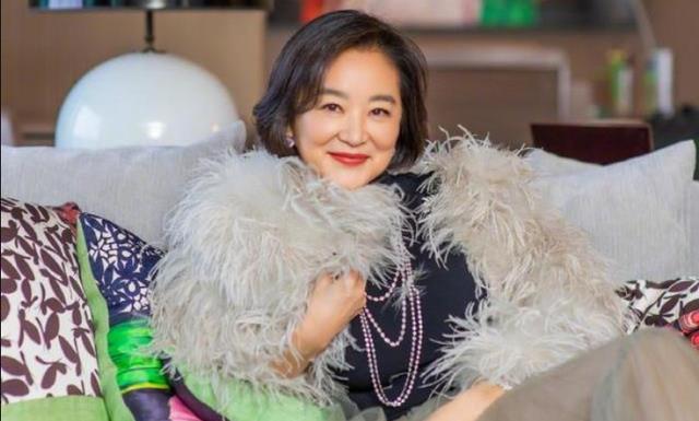 林青霞|很多人说林青霞很漂亮?她到底美在哪里?