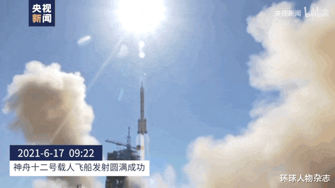 全程高能!她这么会玩,让百万网友“献出膝盖”
