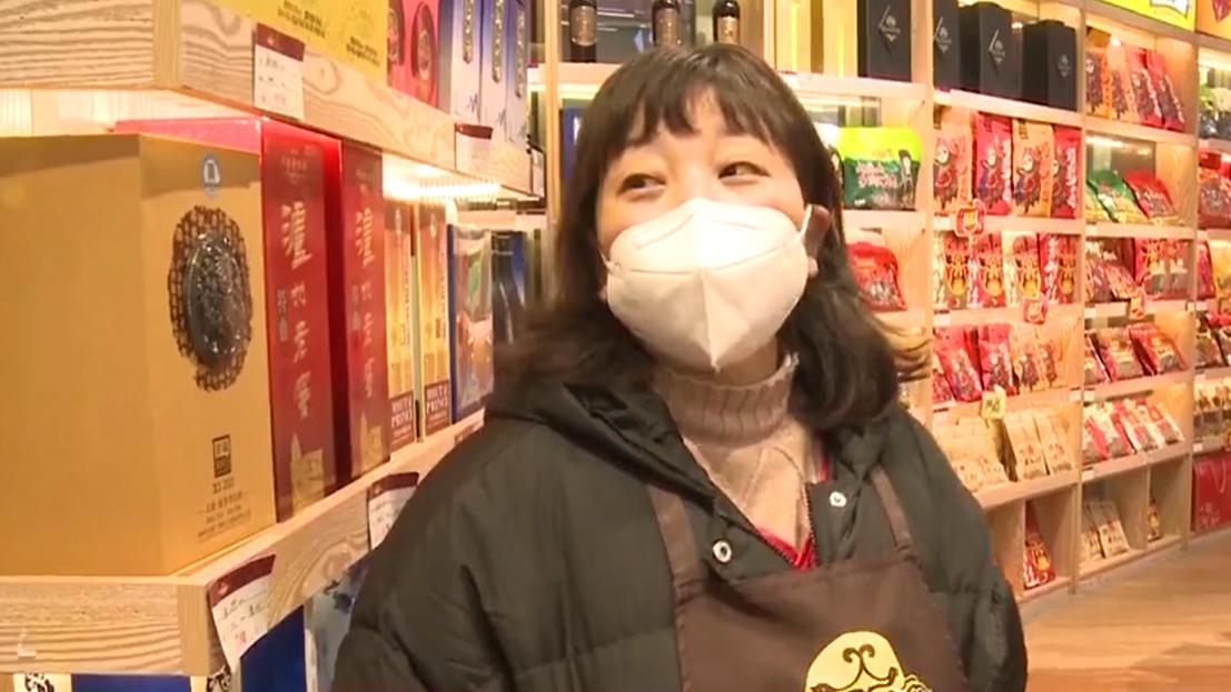 重庆一“懒”贼作案后三小时被抓获：他对上千元的商品不感兴趣！