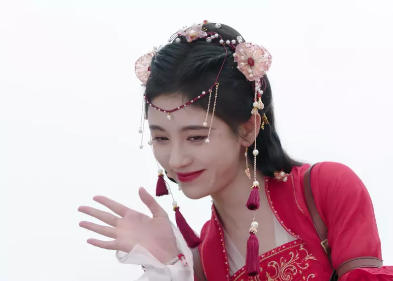 古力娜扎|平日里神采奕奕，一演戏就变“木头”，这7位明星不尴尬吗？