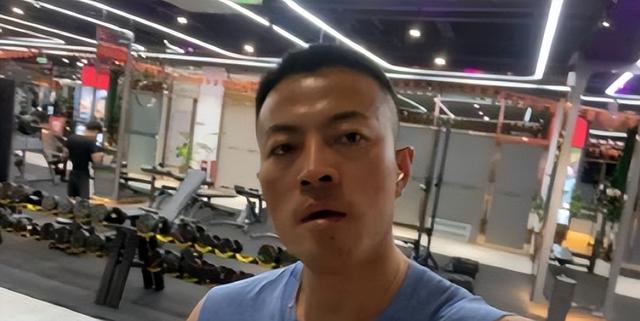 唐小龙|原来“唐小龙”才是最大赢家 妻子貌美如花,父亲是圈内著名导演