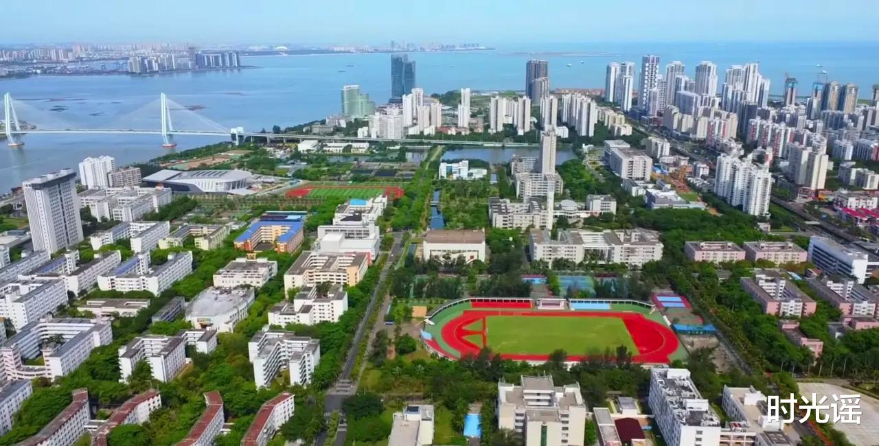 海口|海南一座只有13.8平方公里的小岛，竟然有近20万人生活在上面