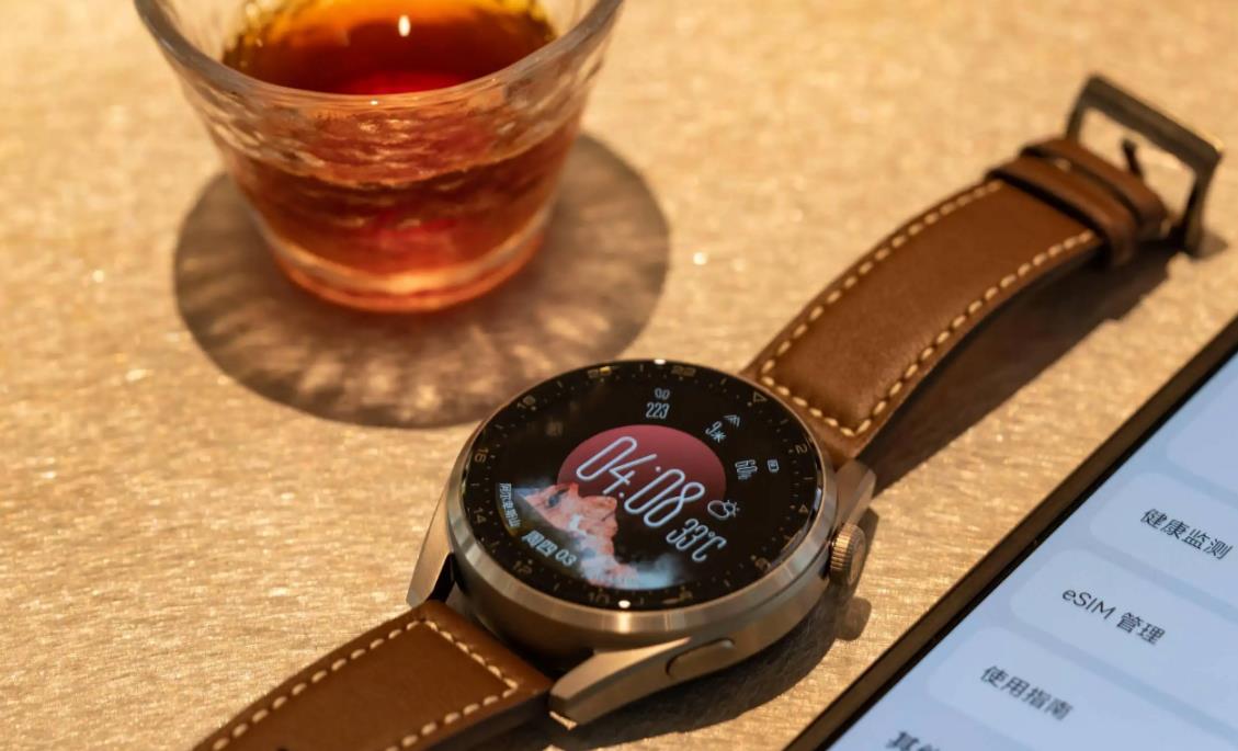 电子商务|苹果八年都没解决Apple Watch一天一充，国产厂商如何另寻蹊跷？