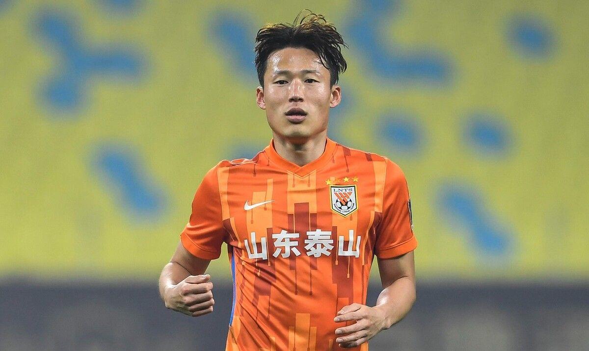 曼联|中超4消息：泰山0-1浙江，成足0-0石家庄，媒体人批评徐新