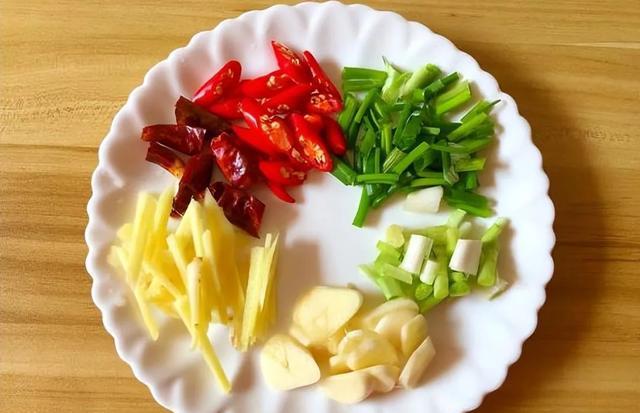 疾病|体内有“结节”的人，尽量少吃5种“发物”，忍住不吃或有帮助