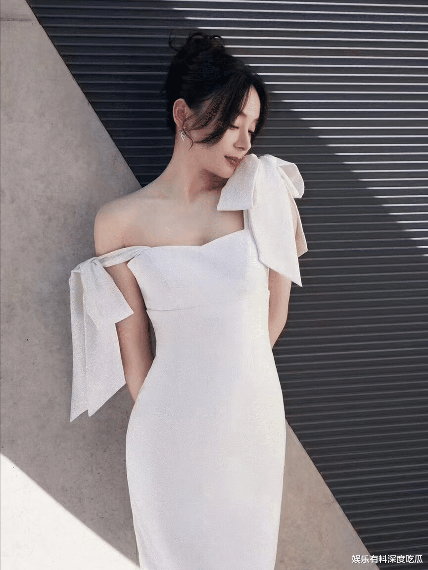 袁姗姗|80后还单身的美女明星:袁姗姗活得太精彩,肤白貌美真滋润