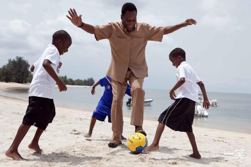 欧美明星|传82岁球王贝利去世，女儿晒住院照辟谣，院方回应：还活着