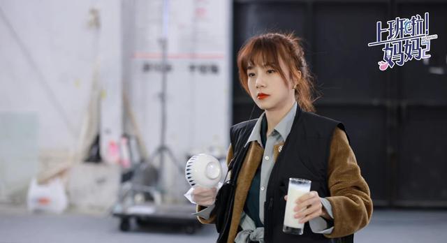 朱雅琼|《上班啦！妈妈》第二季中，穿着婚纱离婚的朱雅琼再次回归职场