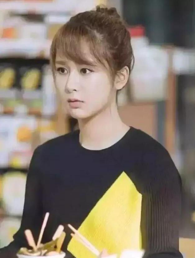 女孩|还记得《欢乐颂》里的杨紫吗?绯闻后口碑下滑?