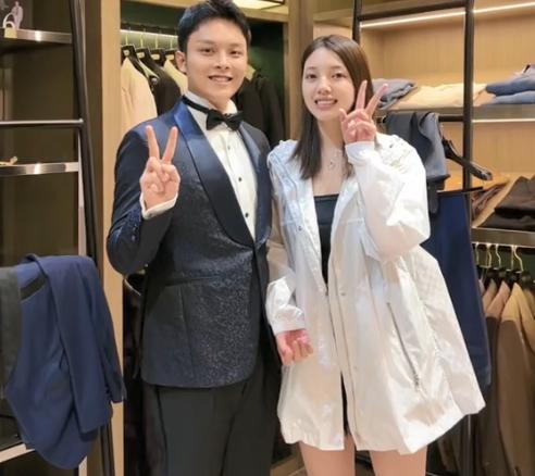 殷世航|小猪兜儿婚礼在即，ESO当伴郎，殷世航当花童，小猪妹也将出席