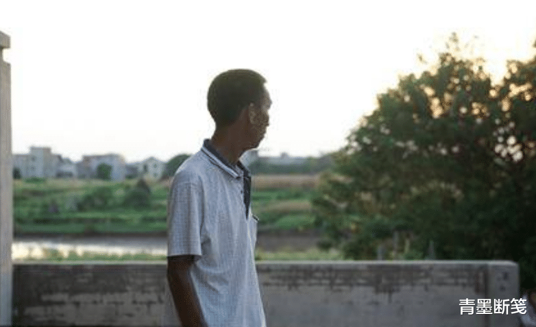 2020年,江西上饶12岁男童满身伤痕惨死家中,爷爷:一定是被打的