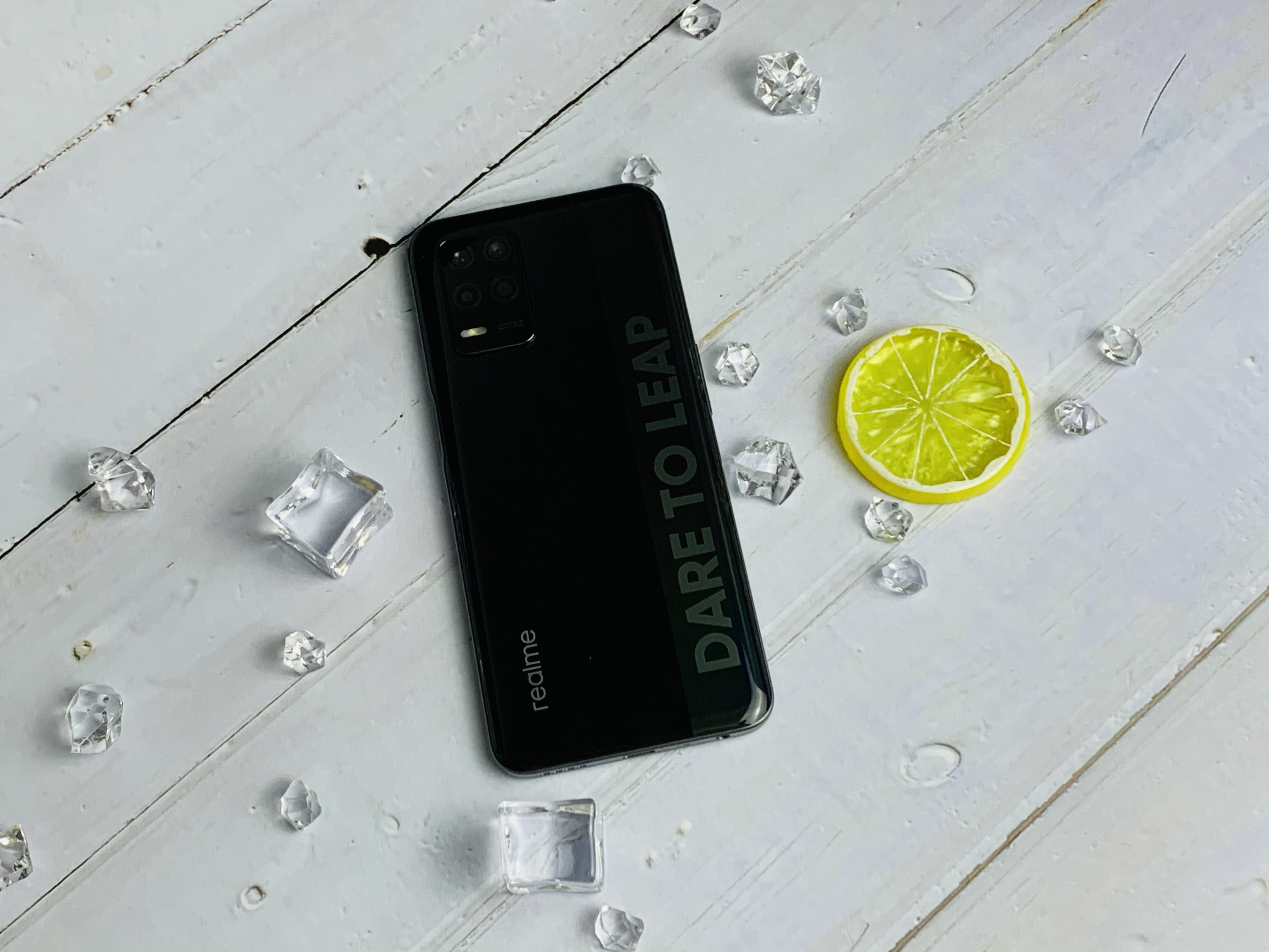 机器|realme Q3测评：高性价比手机