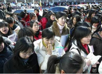 |“新型啃老”出现,父母还被蒙在鼓里,反而认为孩子努力又上进