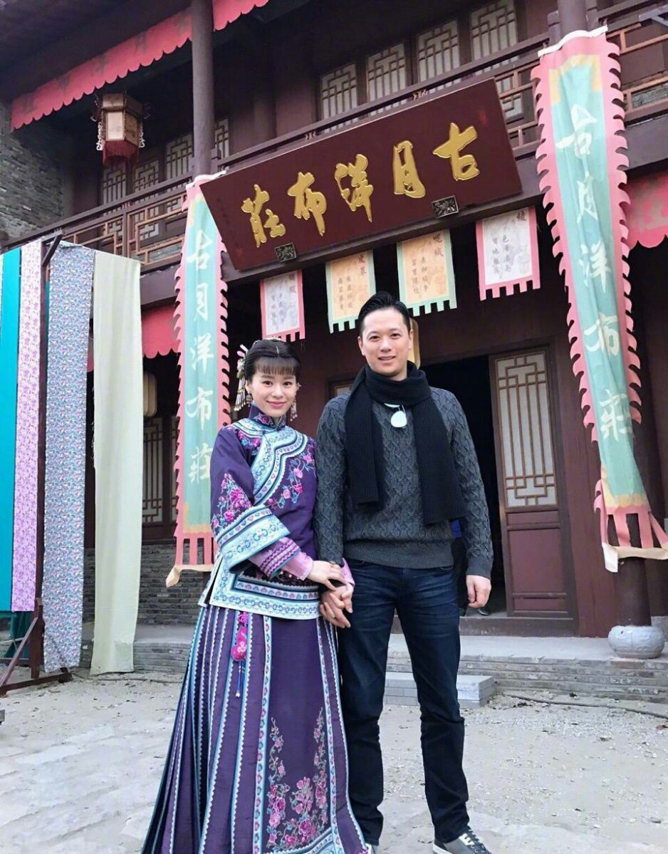 胡杏儿|胡杏儿儿子们过万圣节，三兄弟造型可爱，老大表情丰富萌态百出