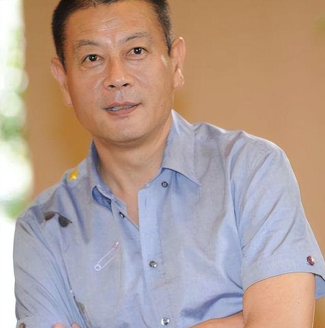 巫刚|老戏骨巫刚：与前任老婆结婚15年无儿无女，虽没再结婚却不孤单