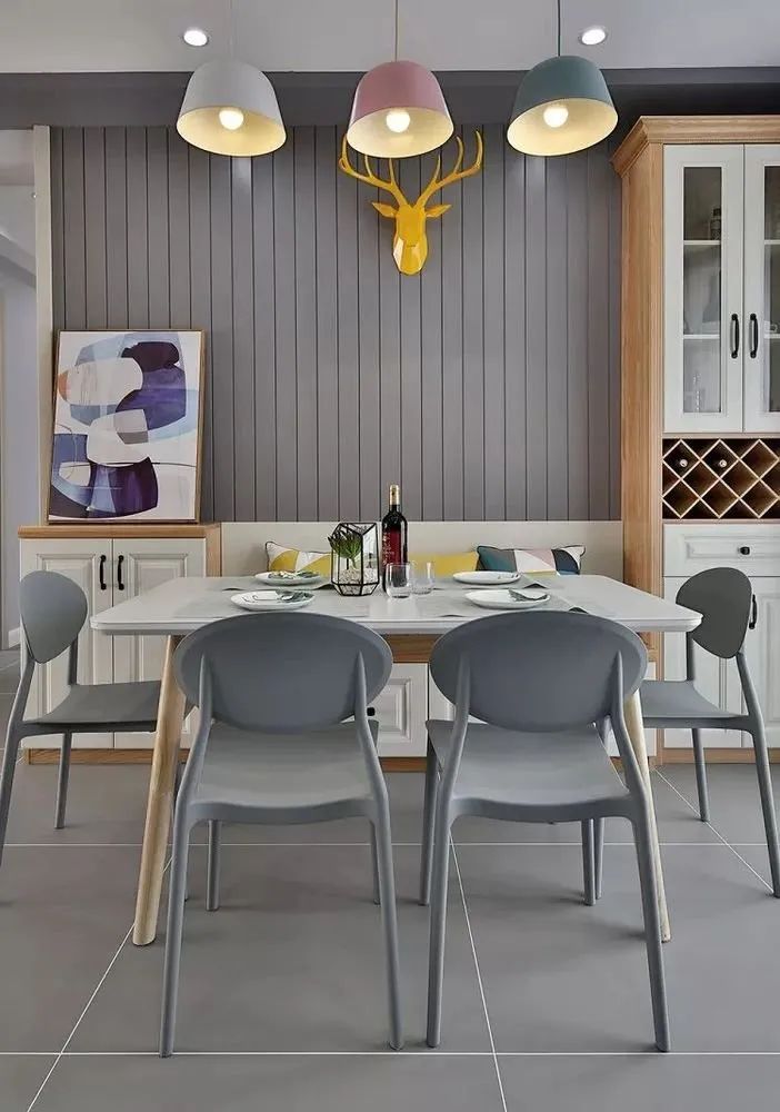 不足一百平北欧三居室,蓝色背景墙设计,视野变大更清新