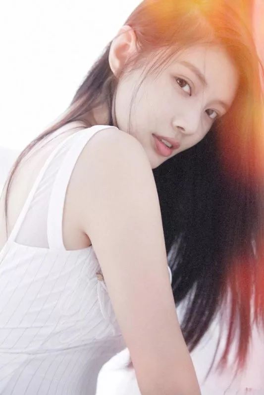 |自拍照的8种方式，比起剪刀手美10倍