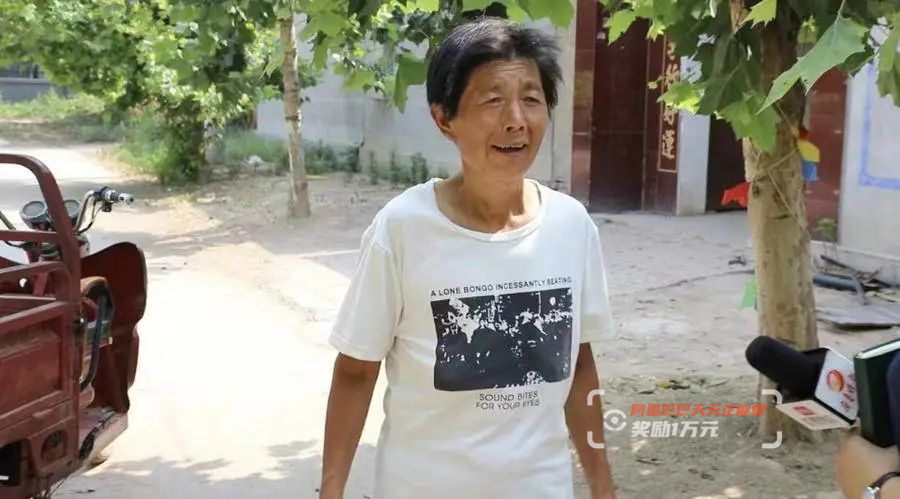 路遇偷车贼，56岁山东大姨狂追四公里，摔得鲜血直流却说：碰上了就得管！