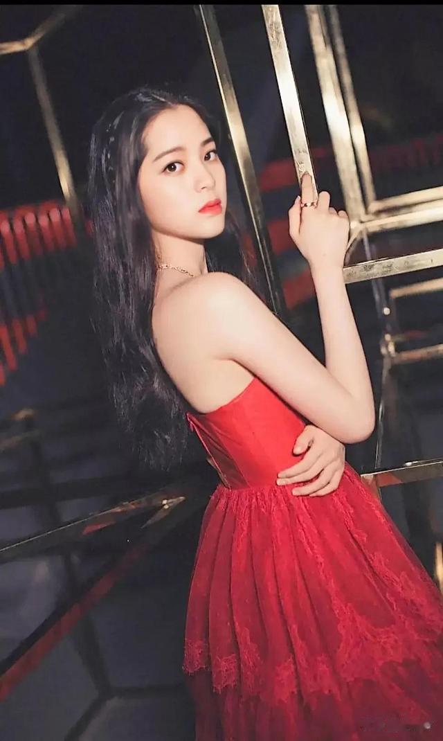 欧阳娜娜|性感迷人的欧阳娜娜