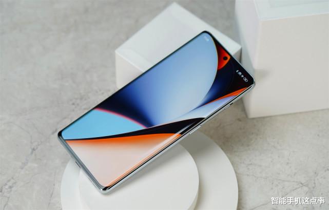 主板|机海战术!一加Ace2竞速版遭曝光:100W快充+天玑9000+16GB内存