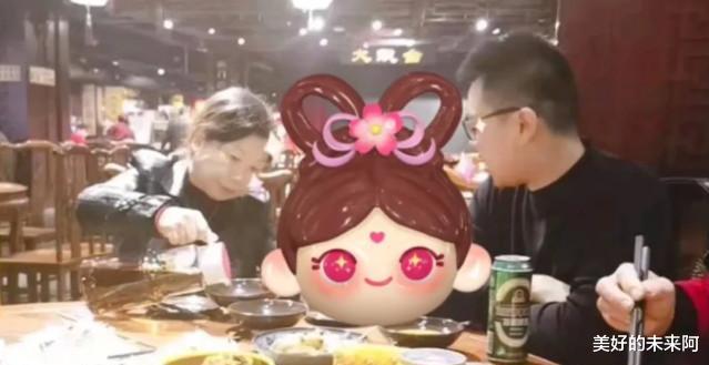 许敏|郭威老杜聚餐照流出，楷楷打篮球，田静一家野餐，潘克没续约许敏