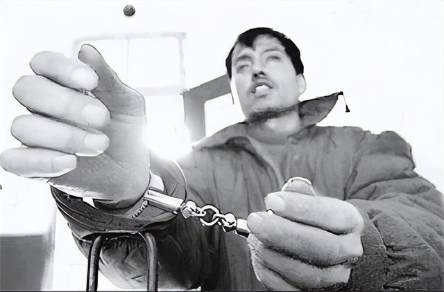 1995年,轰动全国的奸杀案!19岁男孩被枪决,11年后凶手却自首了