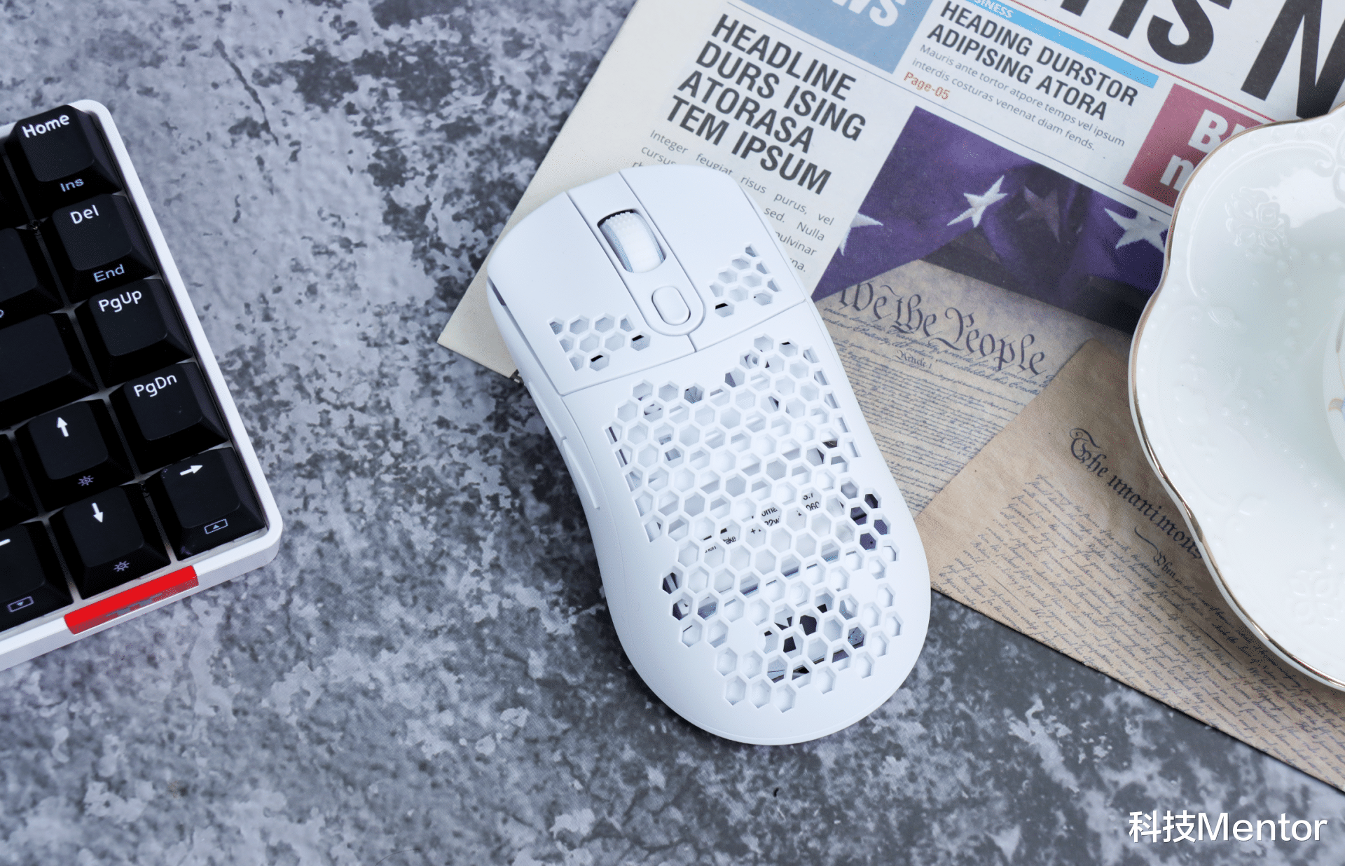 机械键盘|68键小体积mini键盘！这次真的来了，TT领航员C360机械键盘评测