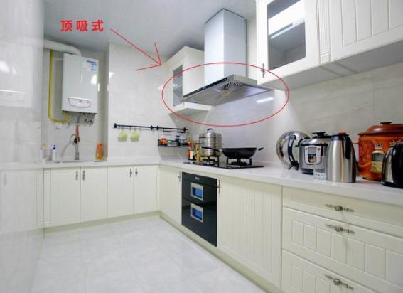 使用油烟机时,“开窗”还是“关窗”?很多人做错了