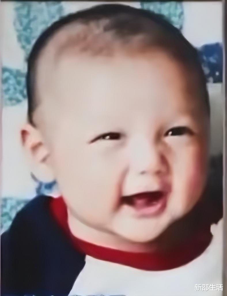 程愫|程愫: 花21年捧红丈夫却被抛弃, 离婚后抱着儿子痛哭, 今逆袭成院长