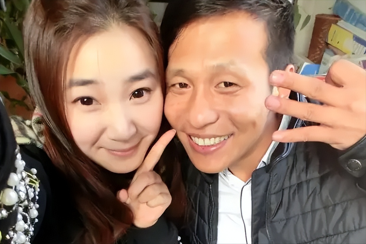 宋小宝|5年前，被宋小宝抛弃，含泪离婚的霍晓红，过得还好吗？